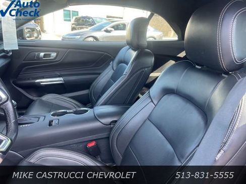 Used 2025 Ford Mustang Premium RWD image 10