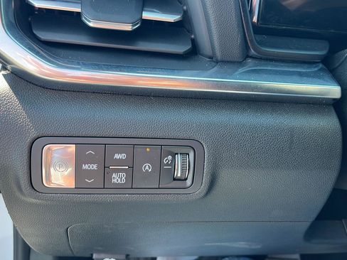 Used 2025 GMC Terrain Elevation AWD/4WD image 13