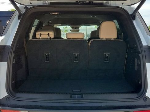 Used 2026 Buick Enclave Preferred w/ Power Package FWD image 10