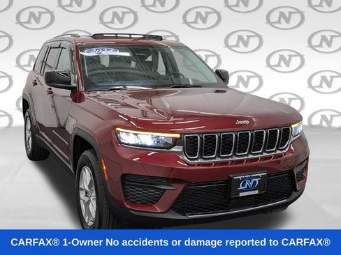 Used 2024 Jeep Grand Cherokee Laredo X AWD/4WD image 27