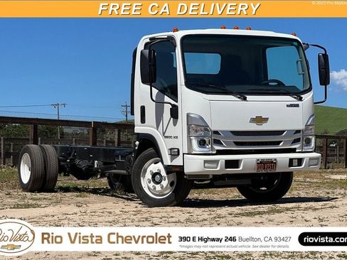 New 2025 Chevrolet Low Cab Forward 5500XG image 1