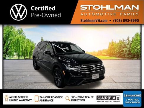 Used 2022 Volkswagen Tiguan SE image 1