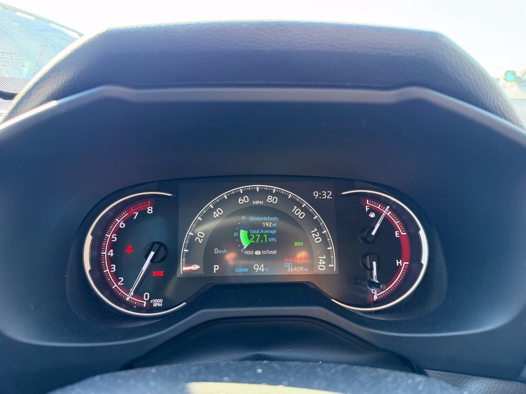 Used 2023 Toyota RAV4 XLE Premium FWD image 10
