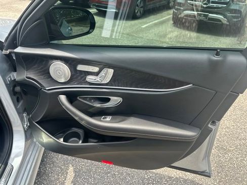 Used 2022 Mercedes-Benz E 350 Sedan w/ AMG Line Exterior image 19