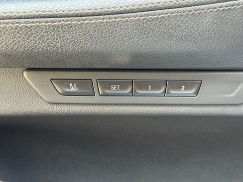 Used 2021 BMW 740i xDrive AWD/4WD image 17