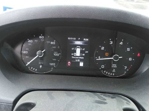 Used 2025 RAM ProMaster 2500 w/ Convenience Group FWD image 13