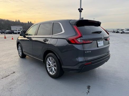 Used 2025 Honda CR-V EX image 10
