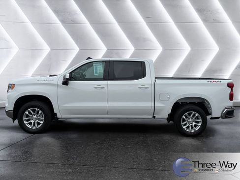 Certified 2025 Chevrolet Silverado 1500 LT image 2