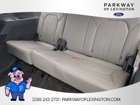 Used 2018 Ford Expedition Limited w/ Equipment Group 302A RWD image 32