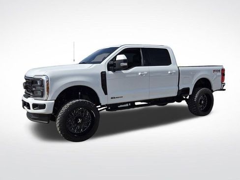Used 2023 Ford F250 Lariat w/ Sport Appearance Package AWD/4WD image 5