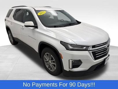 Used 2023 Chevrolet Traverse LT