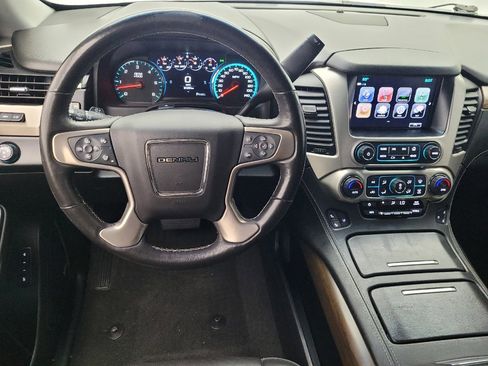 Used 2018 GMC Yukon Denali w/ Denali Ultimate Package image 22