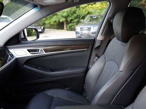 Used 2018 Genesis G80 3.8 w/ Option Group 02 image 15