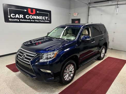 Used 2018 Lexus GX 460 Premium w/ Premium Package image 3