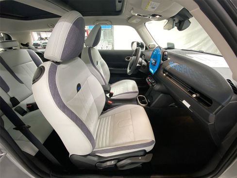 Certified 2025 MINI Cooper S image 29