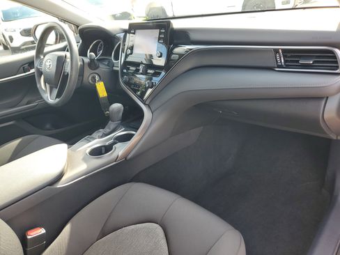 Used 2023 Toyota Camry LE FWD image 17