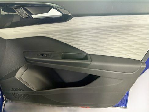 Used 2022 Volkswagen Taos S AWD/4WD image 29