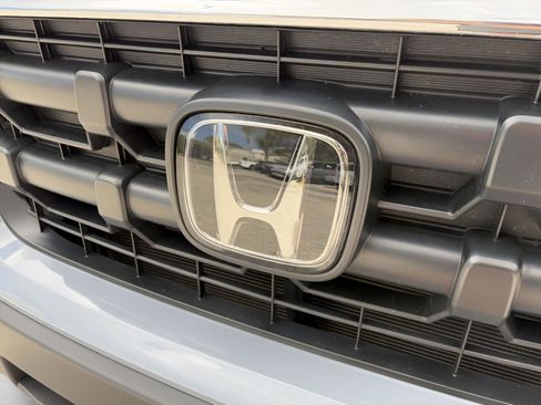 Certified 2024 Honda Ridgeline RTL image 22