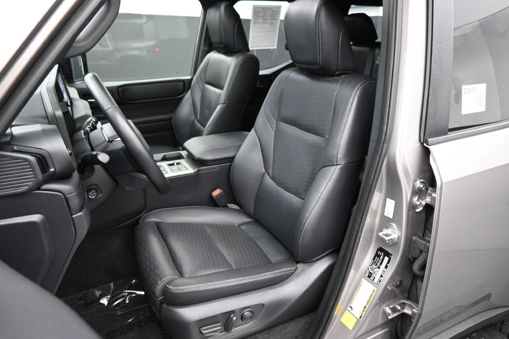 Used 2025 Toyota Land Cruiser w/ Premium Package AWD/4WD image 18