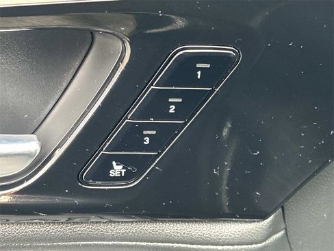 Used 2023 Acura MDX SH-AWD image 28