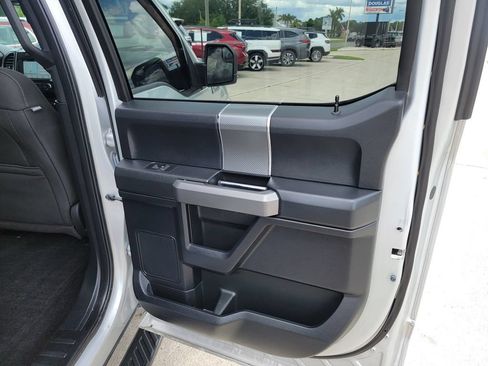 Used 2017 Ford F150 XLT w/ Equipment Group 302A Luxury AWD/4WD image 17