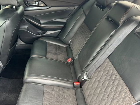 Used 2019 Nissan Maxima SR w/ Premium Package FWD image 11