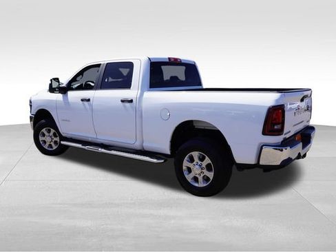 Certified 2026 RAM 2500 Big Horn AWD/4WD image 8