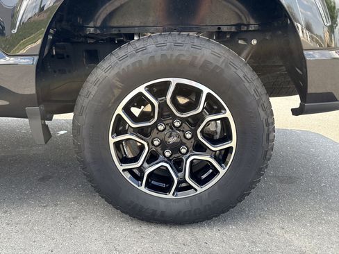 Used 2022 Ford F150 XLT w/ Equipment Group 302A High image 13