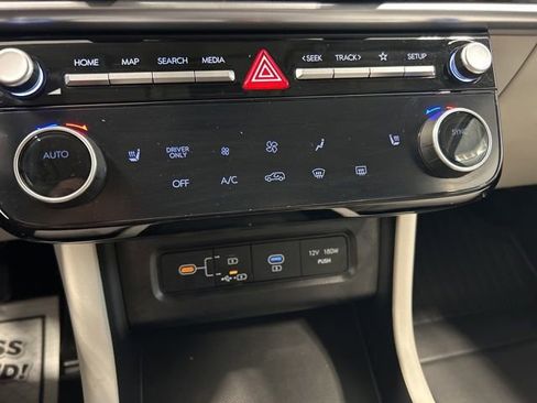 Used 2025 Hyundai Tucson Blue image 19