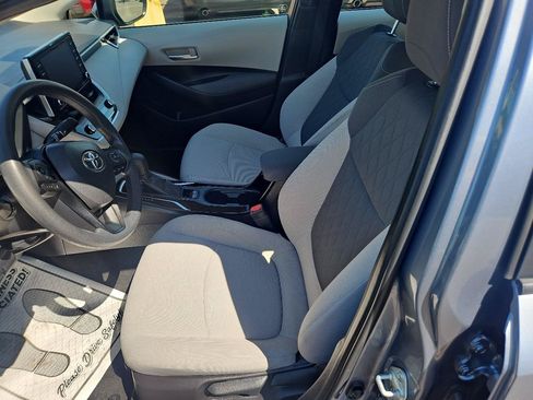 Used 2021 Toyota Corolla LE FWD image 11