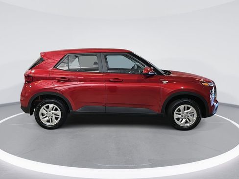 New 2026 Hyundai Venue SE image 4