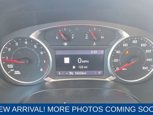 Used 2022 GMC Acadia SLT w/ Elevation Edition image 17