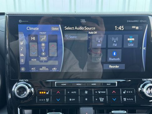 Used 2022 Toyota Highlander Platinum image 25