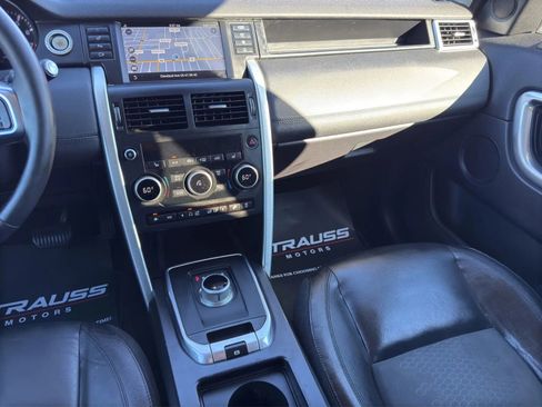 Used 2016 Land Rover Discovery Sport SE image 20