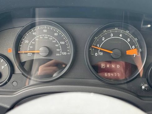 Used 2015 Jeep Patriot High Altitude AWD/4WD image 12