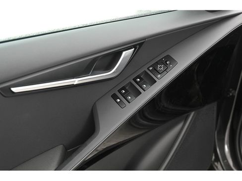 New 2025 Kia Niro EX w/ EX Cold Weather Package image 16