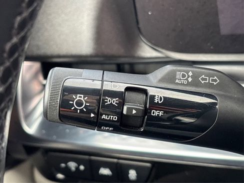Used 2023 Kia Carnival SX Prestige FWD image 27