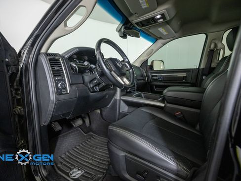 Used 2018 RAM 3500 Laramie w/ Sport Appearance Group AWD/4WD image 10