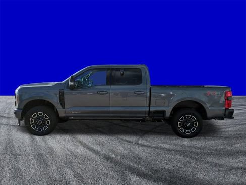 New 2026 Ford F250 Platinum w/ FX4 Off-Road Package AWD/4WD image 7