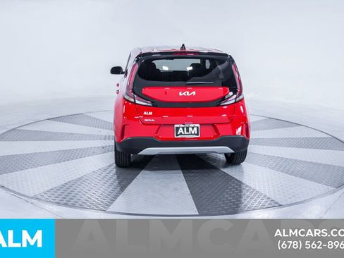 Used 2025 Kia Soul LX w/ LX Technology Package image 8