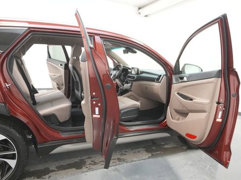 Used 2019 Hyundai Tucson Sport image 28