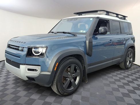 Used 2020 Land Rover Defender 110 S image 3