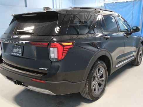 Used 2025 Ford Explorer Active w/ Active Comfort Package AWD/4WD image 31