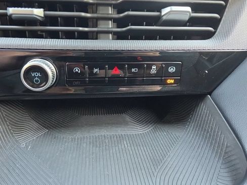 Used 2025 Ford Explorer ST-Line AWD/4WD image 26