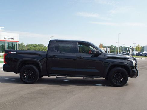 Used 2022 Toyota Tundra SR5 image 18