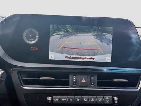 Used 2025 Lexus ES 350 w/ Premium Package FWD image 33