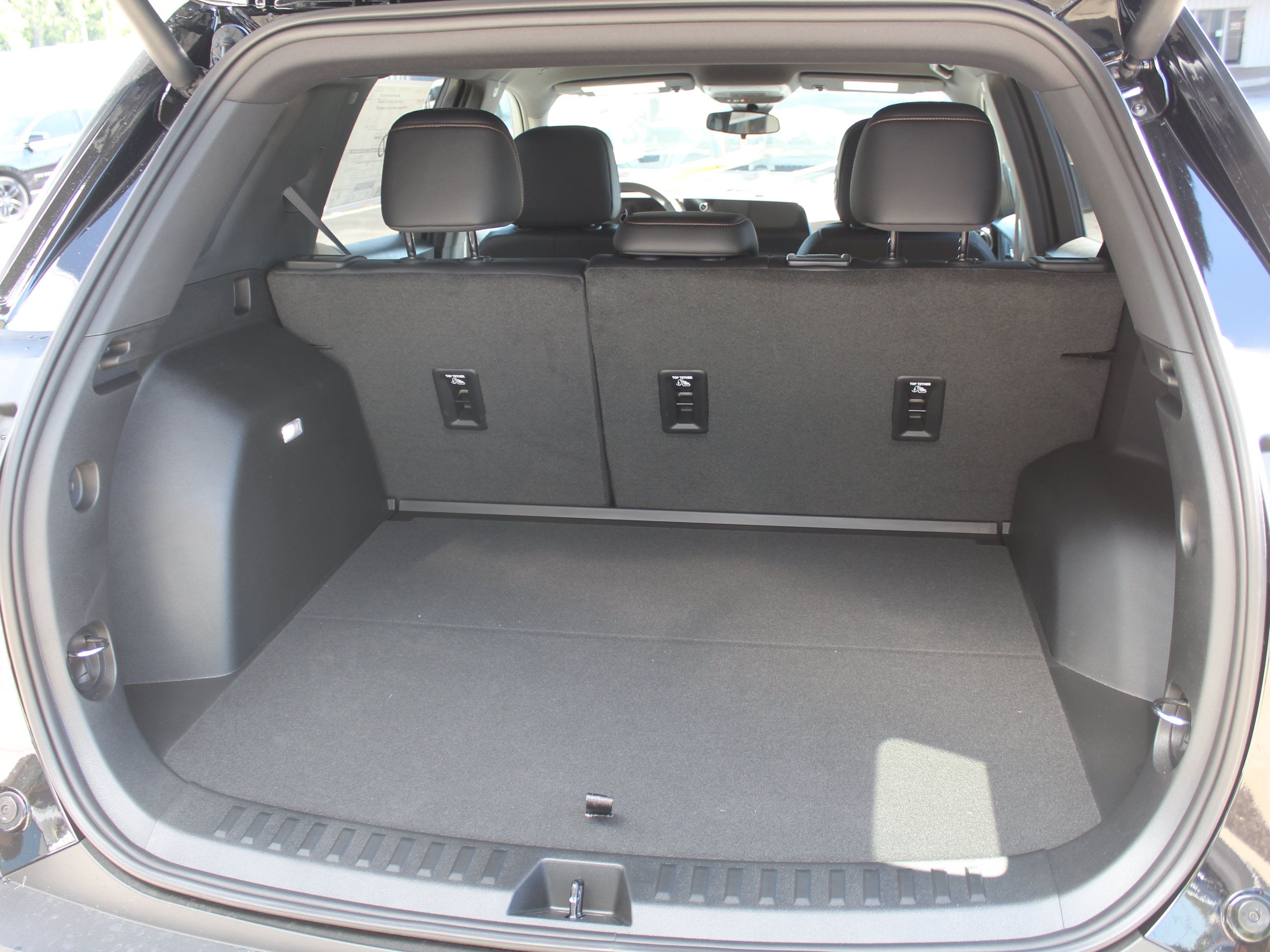 New 2026 Chevrolet Equinox ACTIV w/ Convenience Package III FWD image 17