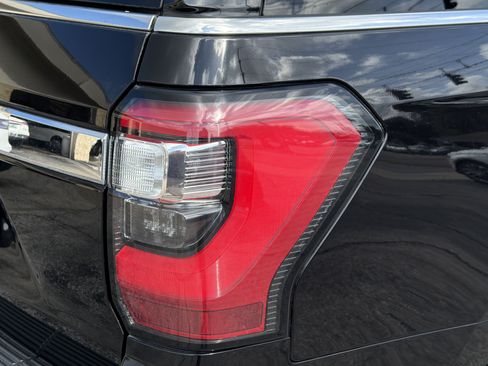 Used 2021 Ford Expedition Limited RWD image 15