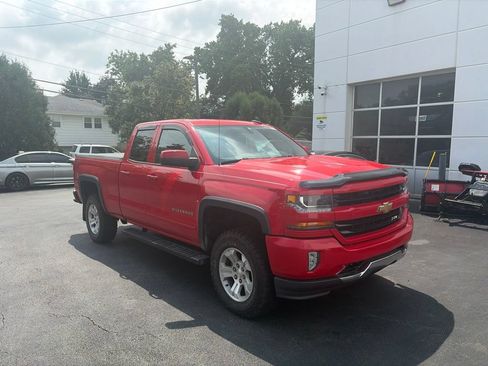 Used 2019 Chevrolet Silverado 1500 LT w/ All Star Edition AWD/4WD image 2