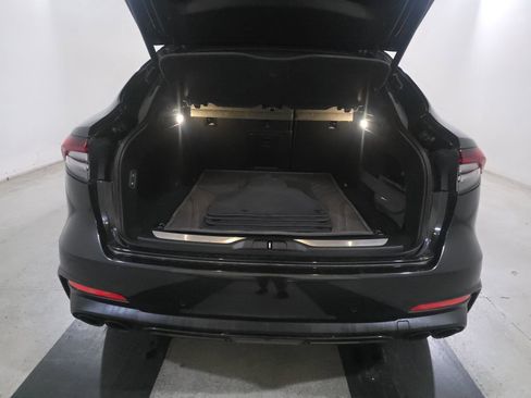 Used 2022 Maserati Levante Modena S image 15